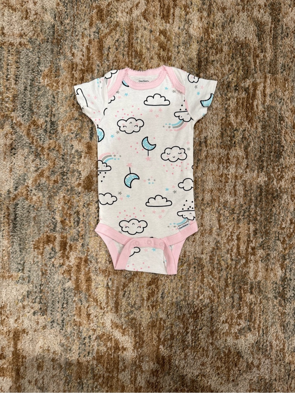 Gerber Onesies Brand Short Sleeve Bodysuit Cloud and Moon Print Cloud and Moon
